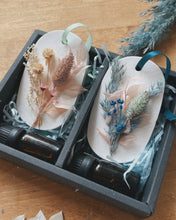 Load image into Gallery viewer, Pressed Flowers Candle Workshop (2 items)