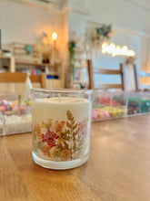 Load image into Gallery viewer, Pressed Flowers Candle Workshop (2 items)