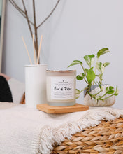 Load image into Gallery viewer, Bed of Roses Candle | 180g