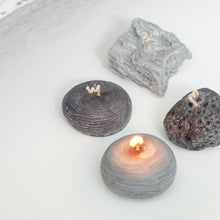 Load image into Gallery viewer, Palm Wax Candle Making - Beginner | Sally's Room SG